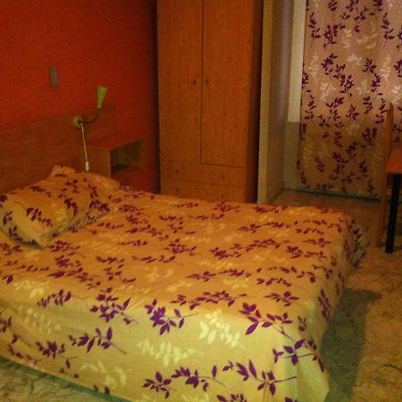 Hostal Neptuno Caces المظهر الخارجي الصورة
