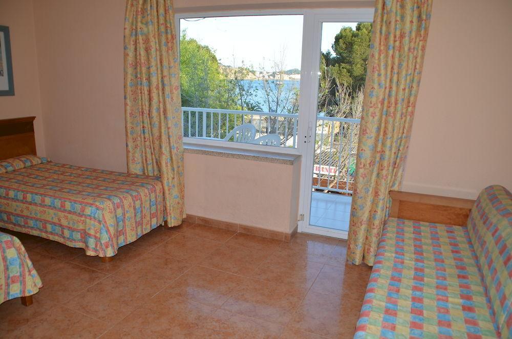 Hostal Neptuno Caces المظهر الخارجي الصورة